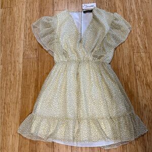 Simplee Yellow Floral Summer Dress w/ Ruffle Sleeves